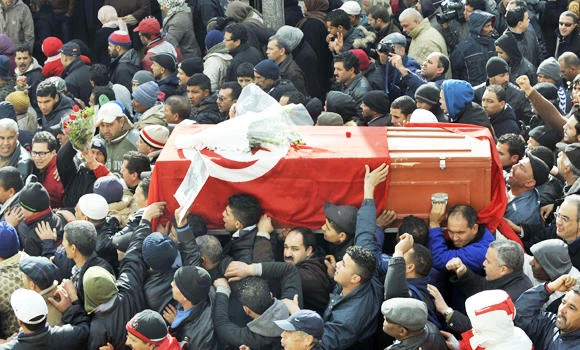 Thousands gather for slain Tunisian’s funeral