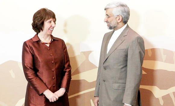 World powers give Iran new offer at crunch talks