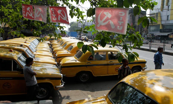 Strike by Indian unions hits transport, banking