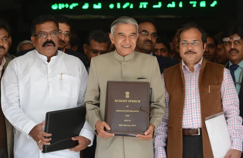 India pledges more comfort on rail network