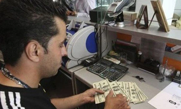 Iran rial hits all-time dollar low