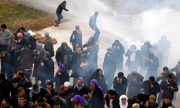 Man killed by own grenade at Kurd protest