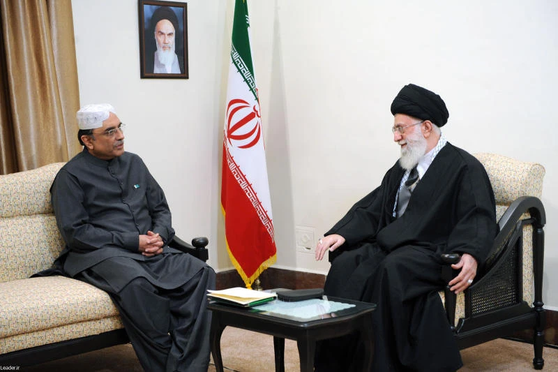Pakistan president in Tehran for gas talks
