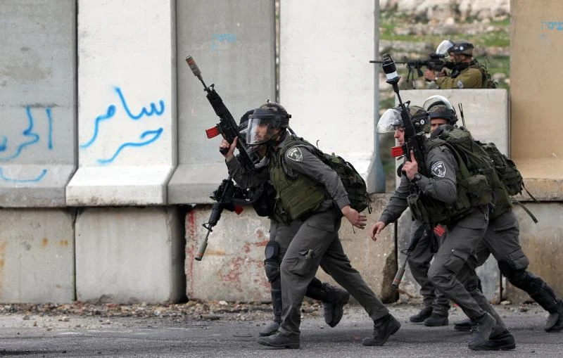 Pressure mounts on Israel over hunger strike of prisoners