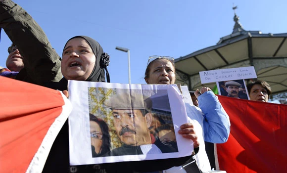 Violence mars funeral of slain Tunisia leader