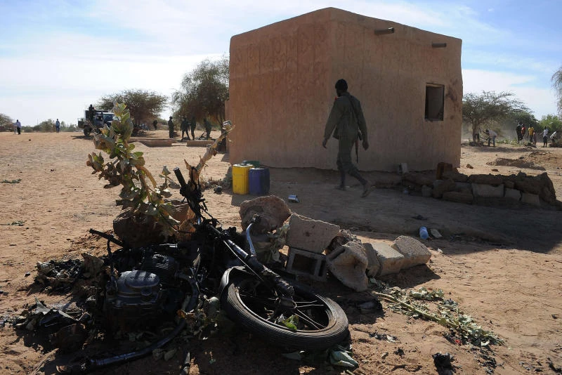 Mali on edge after suicide attack