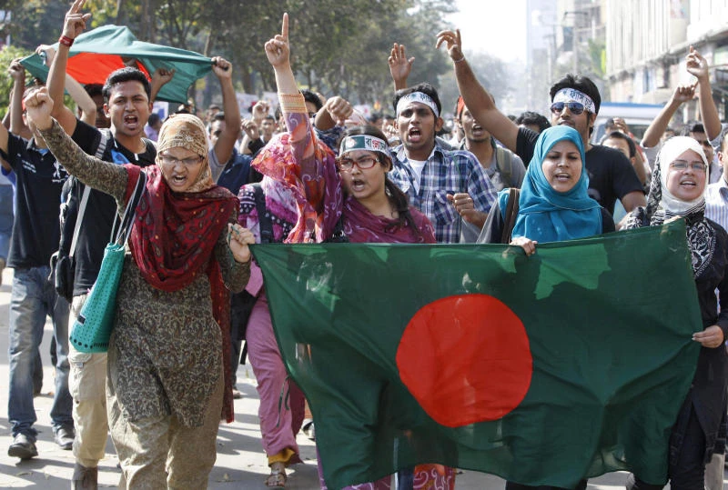 Bangladesh to amend war crimes law amid protests