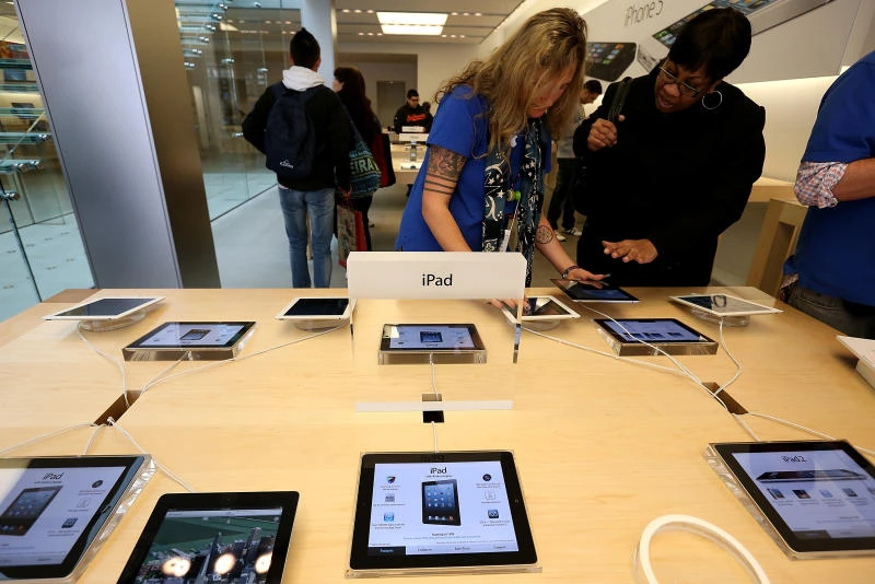 Apple CEO: Shareholder lawsuit is ‘silly sideshow’