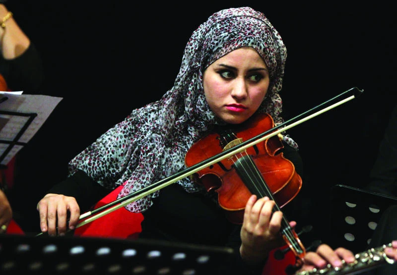 Iraqis look to revive traditional music