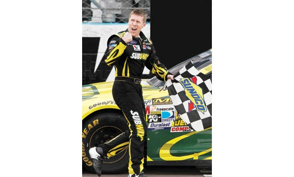 Edwards snaps 70-race winless streak at PIR