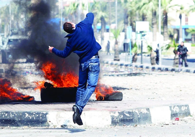 Mursi considers army takeover of Port Said