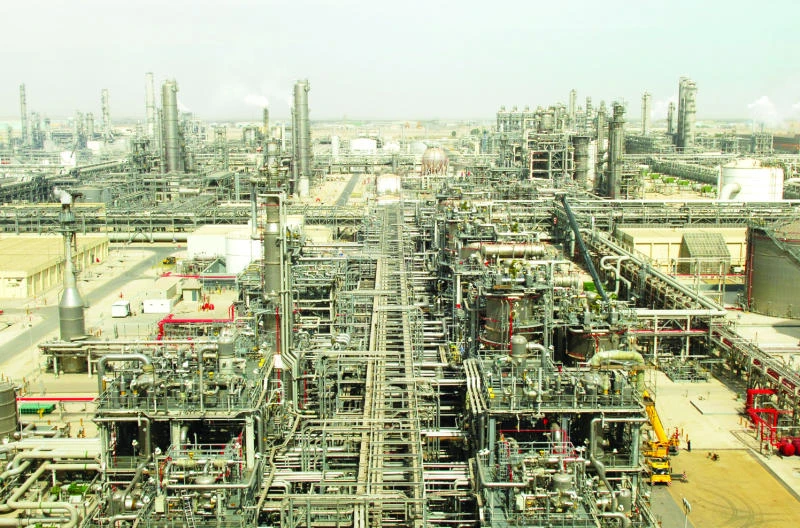 Oil prices declined as petchem and gas gained in February