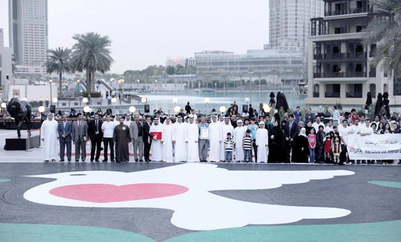 Message of peace from Dubai, and a world record