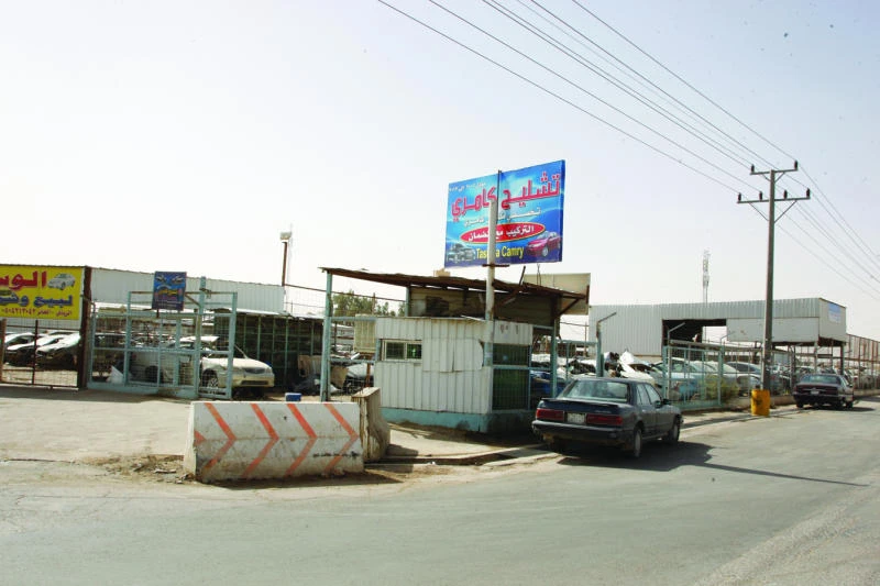 Old, decrepit cars pose danger to other motorists on Riyadh roads
