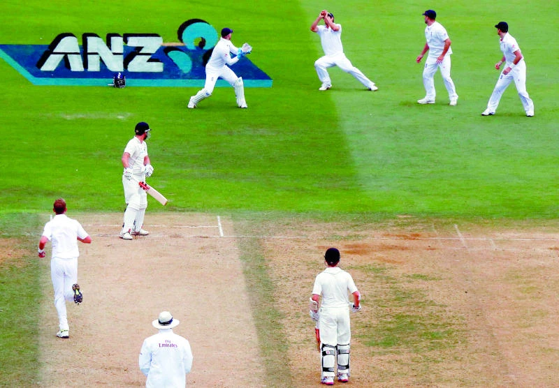 Dominant England put New Zealand on the ropes