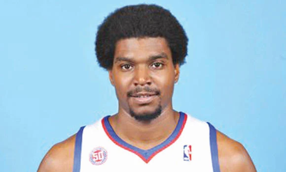 76ers center Bynum set for season-ending knee surgery