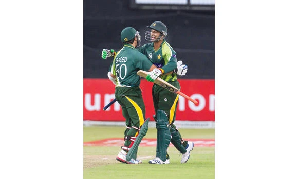 Misbah stars as Pakistan squares series