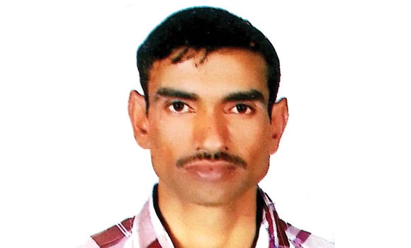 Undocumented Indian expatriate dies