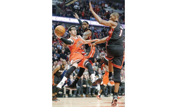 Bulls halt Heat’s winning streak at 27