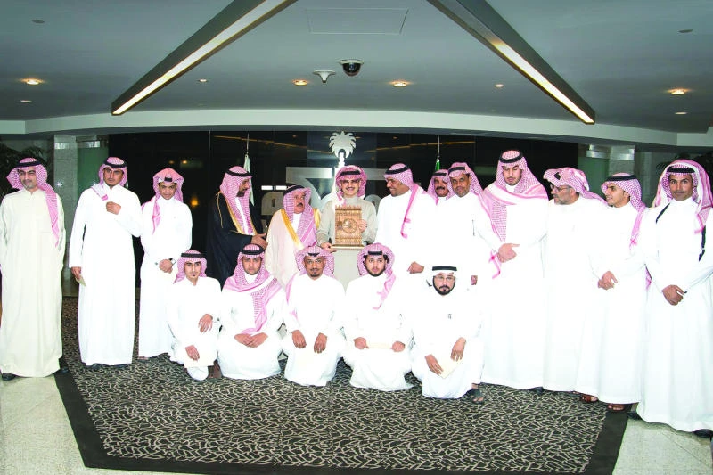 Prince Alwaleed awards SR 160,000 to Al-Najmah Sports Club