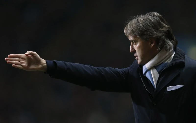 Mancini looks for perfect finish to steal title