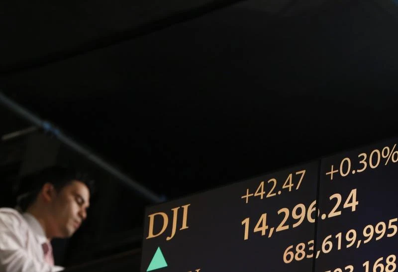 Global equity markets rise on US data