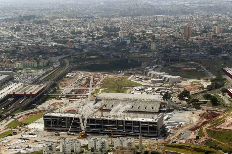 6 injured in ticket chaos at World Cup venue in Brazil