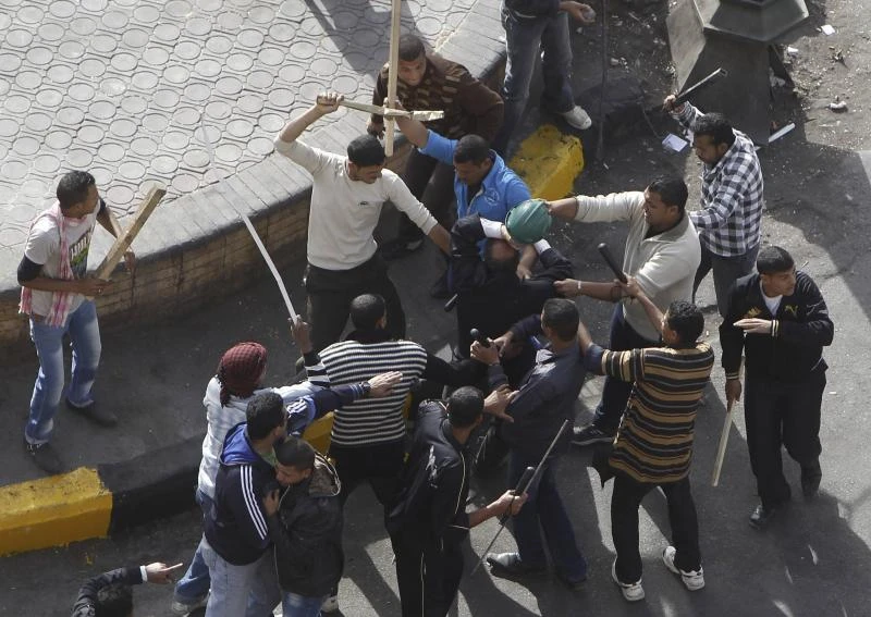 Clashes in Port Said as police move prisoners