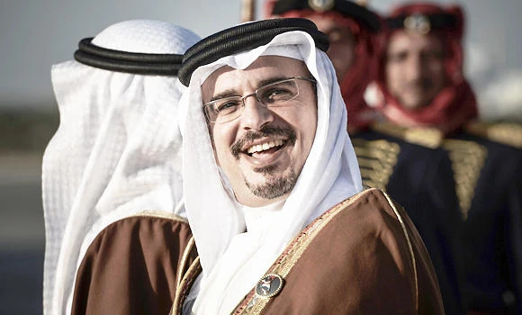 Bahrain’s crown prince widens role amid talks