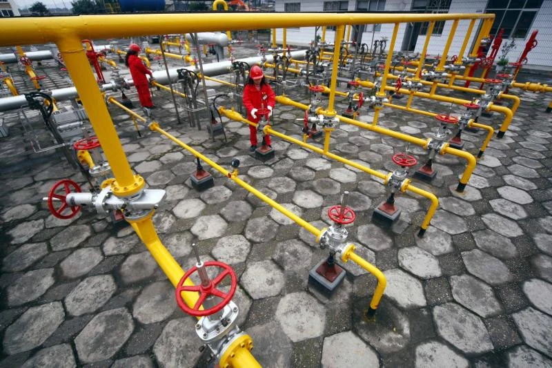 OPEC oil output falls to lowest since late 2011
