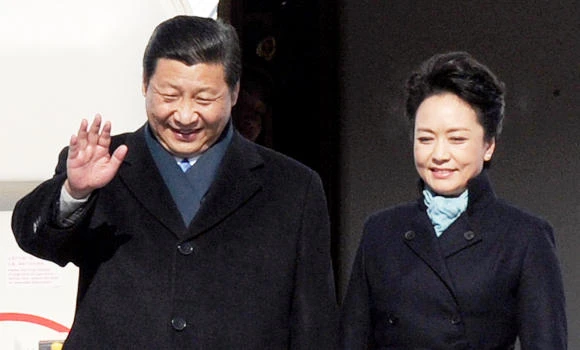 China’s glamorous first lady steals the spotlight