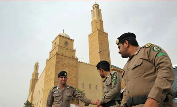 Police arrest Jarir bookstore thieves