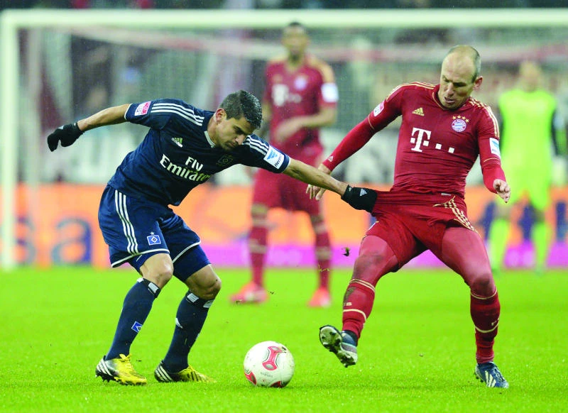 Messi nets record; Manchester United, Bayern Munich march on