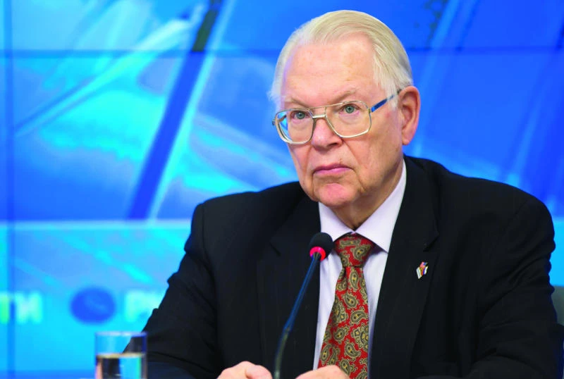 Ex-envoys urge US, Russia to end current cold spell