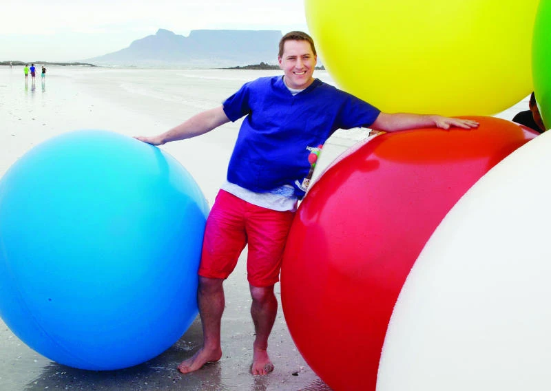 Balloonist to fly from old Mandela jail