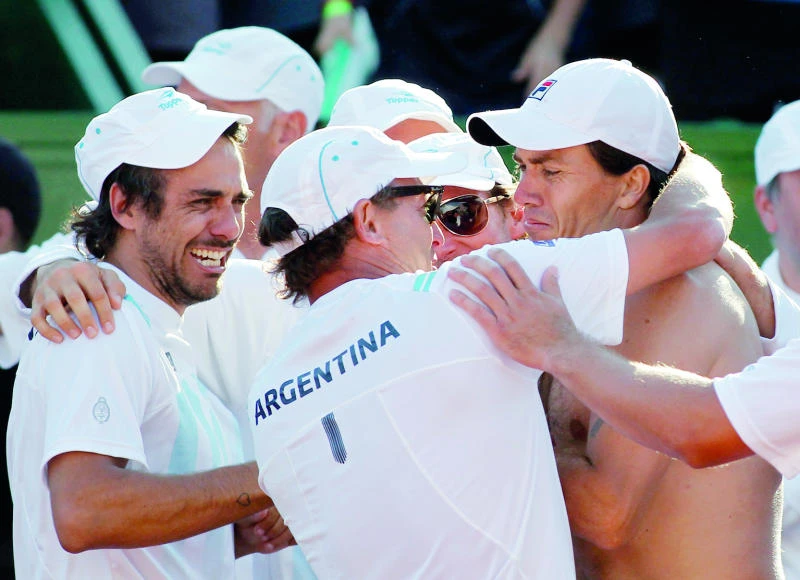 Argentina, Serbia reach Davis Cup last four