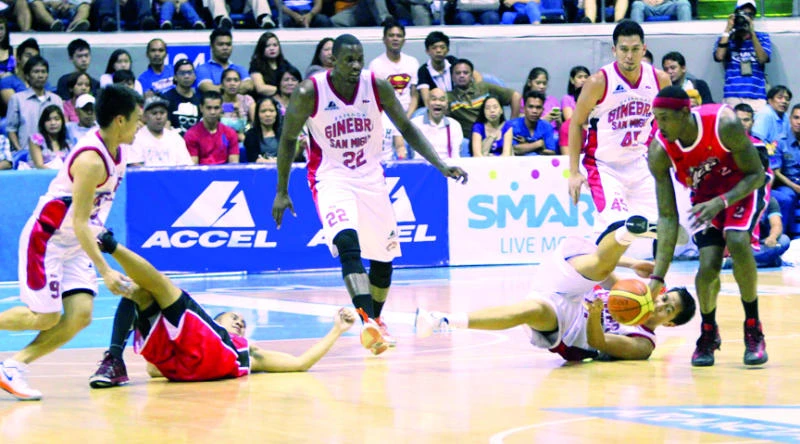 Alaska locks up No. 1, San Mig advances in playoffs