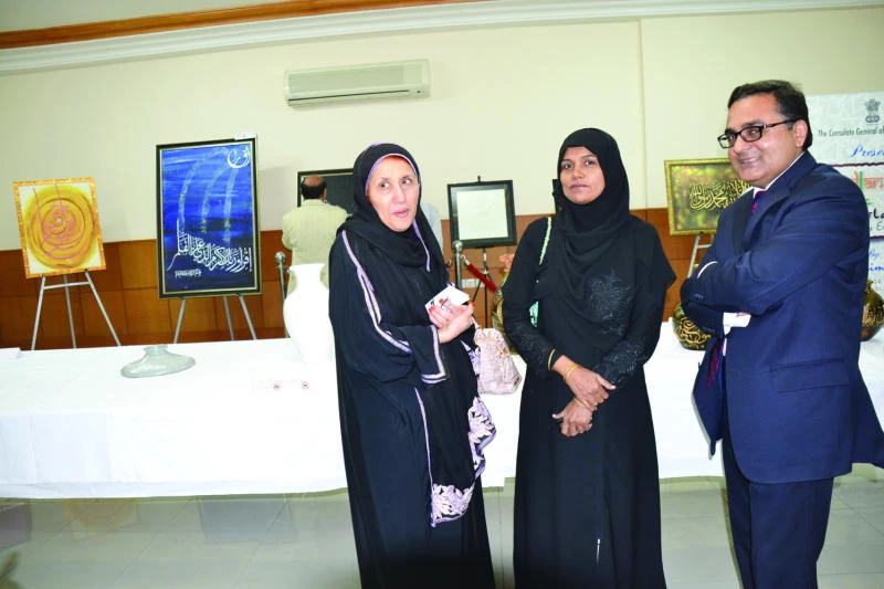 Indian calligraphy artist enthralls art lovers