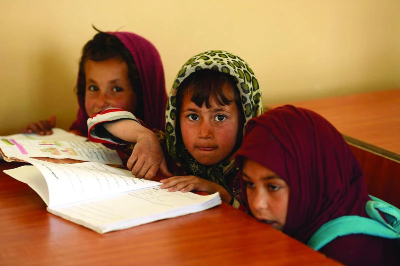 Angelina Jolie, beautiful stranger behind Afghan school