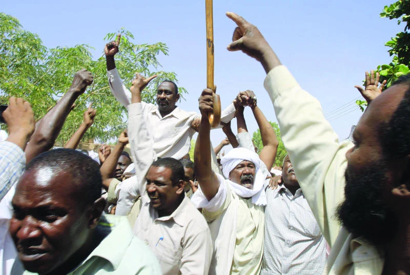 Bashir pardons seven ‘coup’ convicts
