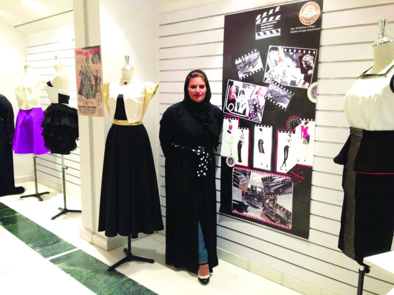 Modish 50s inspires fashion exhibit