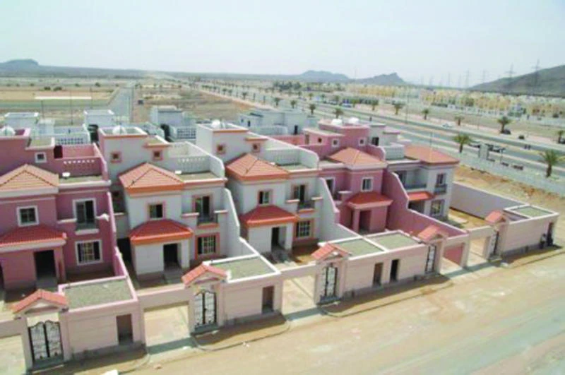 Real estate experts expect the housing bubble to burst soon