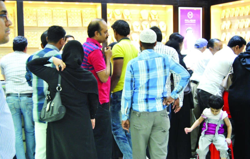 Sudden drop in gold prices hurts investor confidence