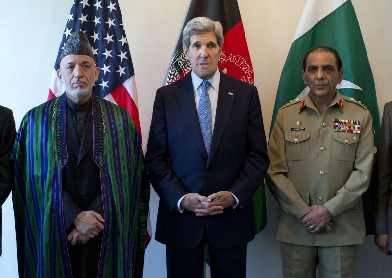 Kerry seeks to boost Afghan-Pakistan ties