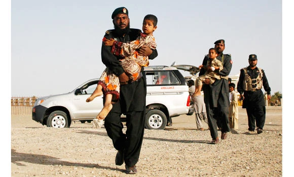 Pakistan: More than 12,000 affected by quake