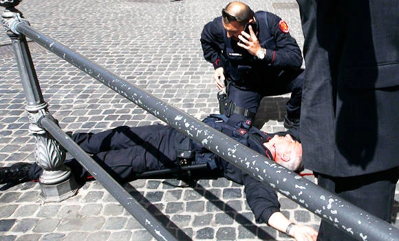 Reports: Cops shot outside Italian premier office