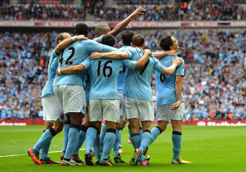 Manchester City hold off Chelsea to reach FA Cup final