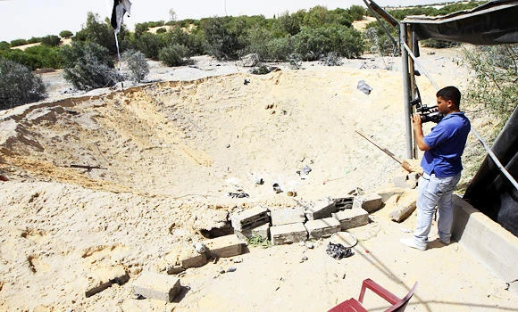 Israel air raids target Gaza militants: witnesses