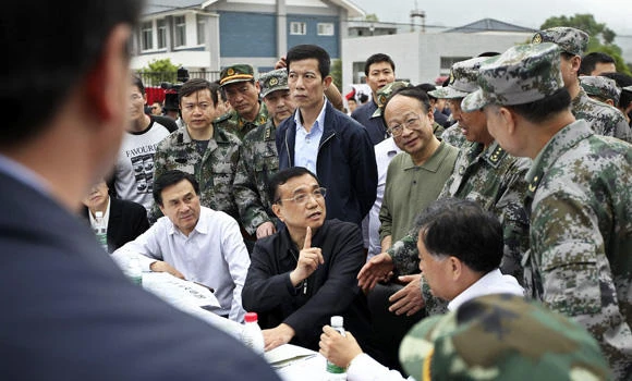 Huge rescue effort as China quake toll reaches 179