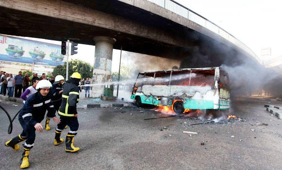 Cairo clashes leave over 100 injured